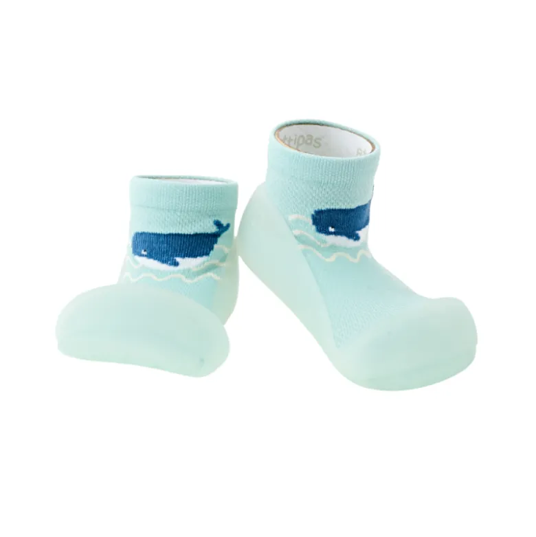 Attipas Summer Whale Blue Sapato Bebé AQUA-X Barefoot T19 | Secagem rápida ideais para praia e verão