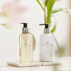 Castelbel Loção Corporal Jasmim Branco 300ml | Hidratação Perfumada Karité e Óleos