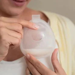 Medela Coletor de Leite InBra 2 Uni. 30 ml | Silicone Macio | Uso Discreto no Sutiã