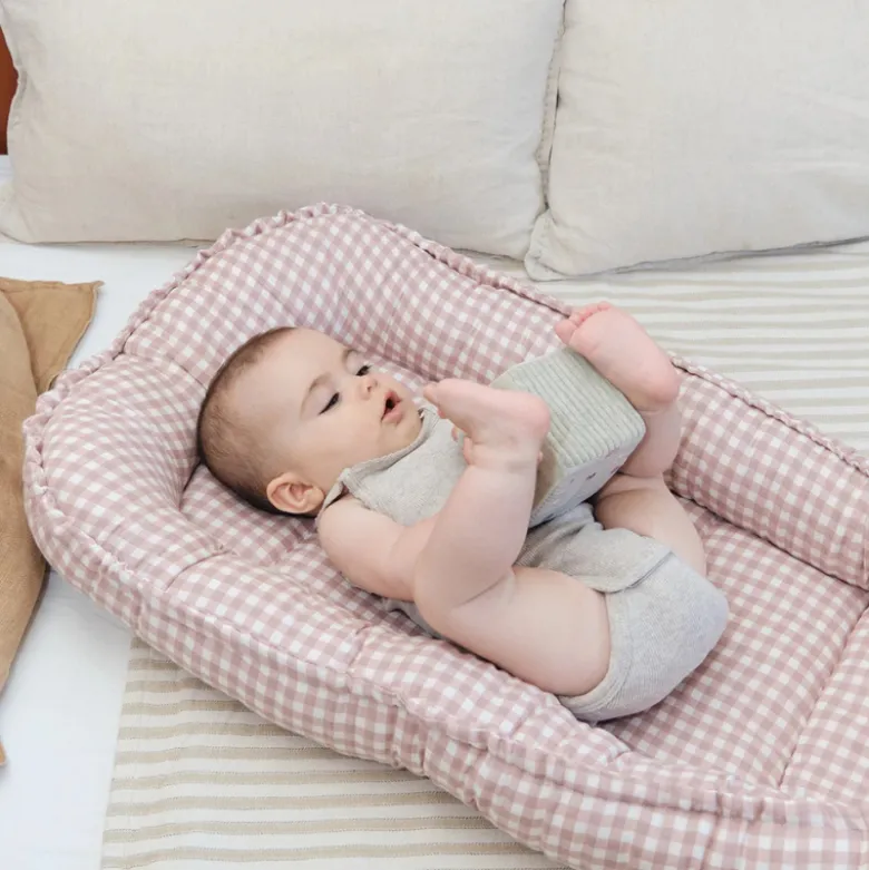Molis&Co Ninho Bebé Dusty Rose | Ninho Portátil para Recém-Nascido