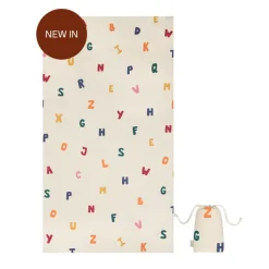 Molis&Co Toalha Microfibra ABC 90x160cm | Anti Areia e Secagem Rápida