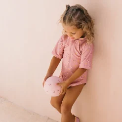 Monnëka Bola Pequena Whale Pink 13cm | Para brincar na praia, piscina ou jardim