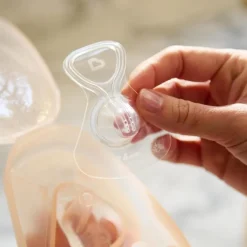 Munchkin Flow Kit Amamentação Tamanho M 20mm | Protetor de Mamilo e Canal que Mostra o Fluxo de Leite