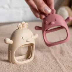 Nattou Mordedor em Luva Silicone Argila | Brinquedo para Bebé Seguro e Suave
