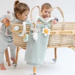 Saro Espiral de Atividades para Bebé Spring Cottage | Brinquedo Sensorial para Carrinho e Berço