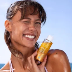 SVR Sun Secure Água Solar Glow SPF50+ 100ml | Proteção Muito Alta com Efeito Glow | Pele Sensível