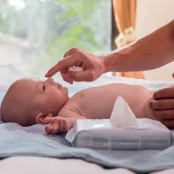 Topicrem Baby Toalhitas Água 3+1 x60 | 240 Toalhitas Bebé 99% Água