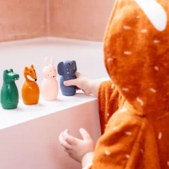 Trixie Brinquedos Banho Silicone Mrs. Rabbit & Mr. Fox 6m+ | Abrem para Limpeza