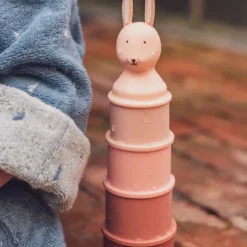 Trixie Copos Empilháveis Silicone Mrs. Rabbit +10Meses | 5 Peças | Brinquedo de Banho Educativo
